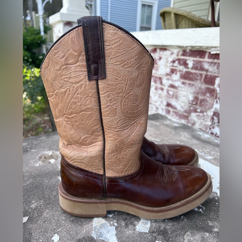 Laredo 71110 Women’s Brown and Tan Tooled Leather Cowboy Boots Sz 8M USA Made - Picture 2 of 14